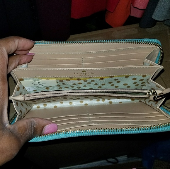 Wallet - Picture 2 of 2